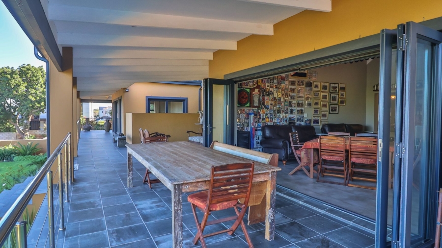 9 Bedroom Property for Sale in Onrus Western Cape